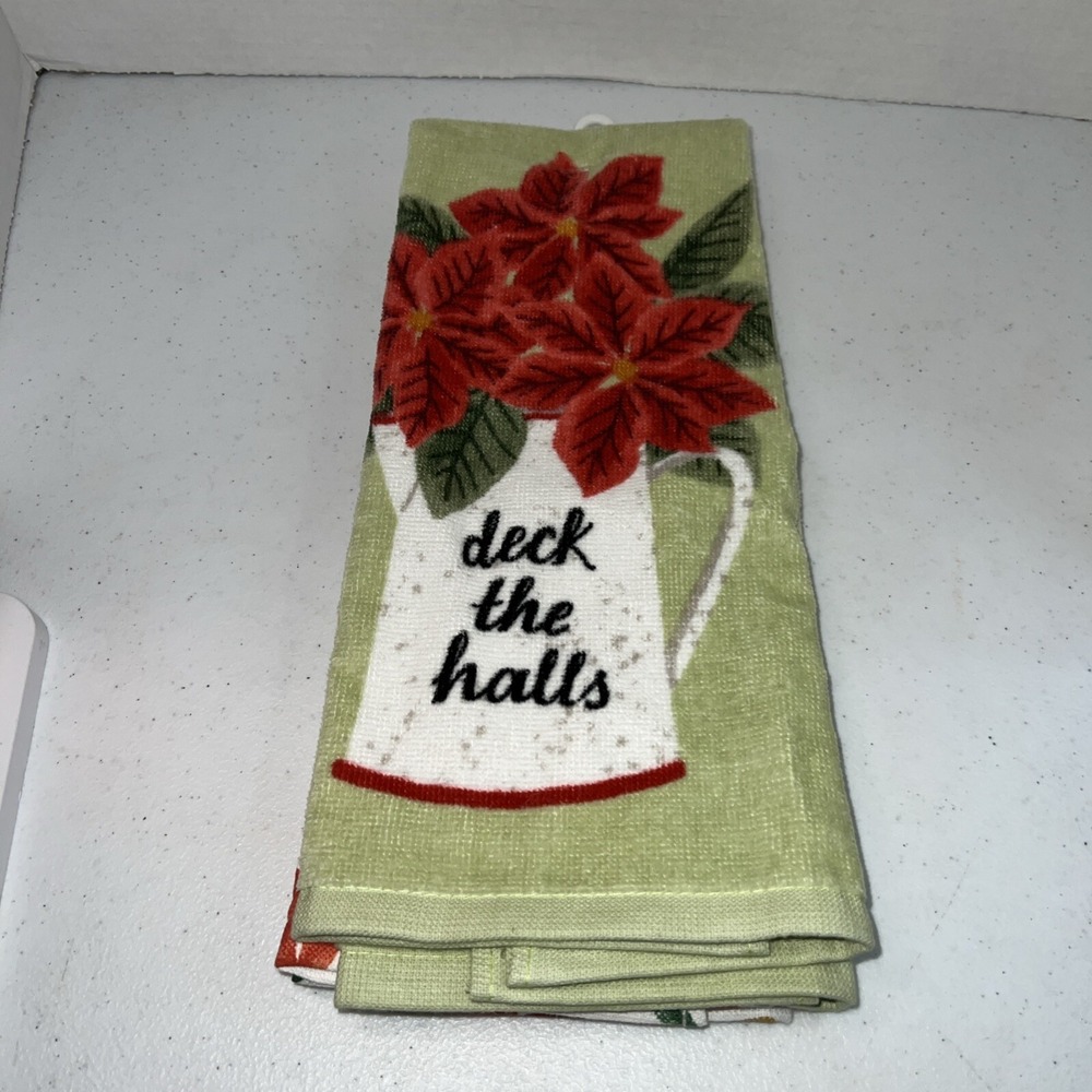St. Nicholas Square Deck The Halls Red Green Christmas Poinsettia Towel Set NWOT